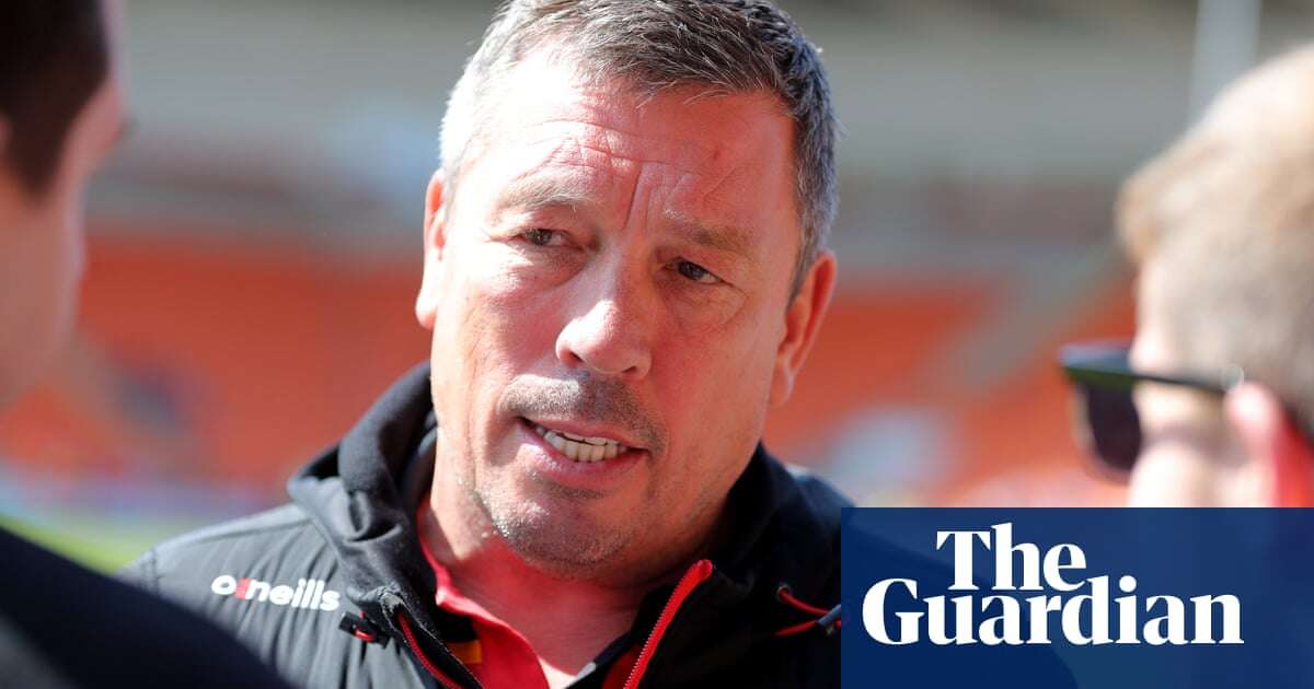 Mark Aston row grows as rugby league faces potential coaching revolt