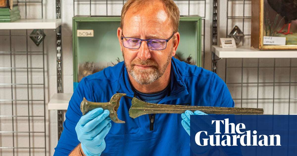 Detectorist unearths bronze age haul after getting lost on treasure hunt