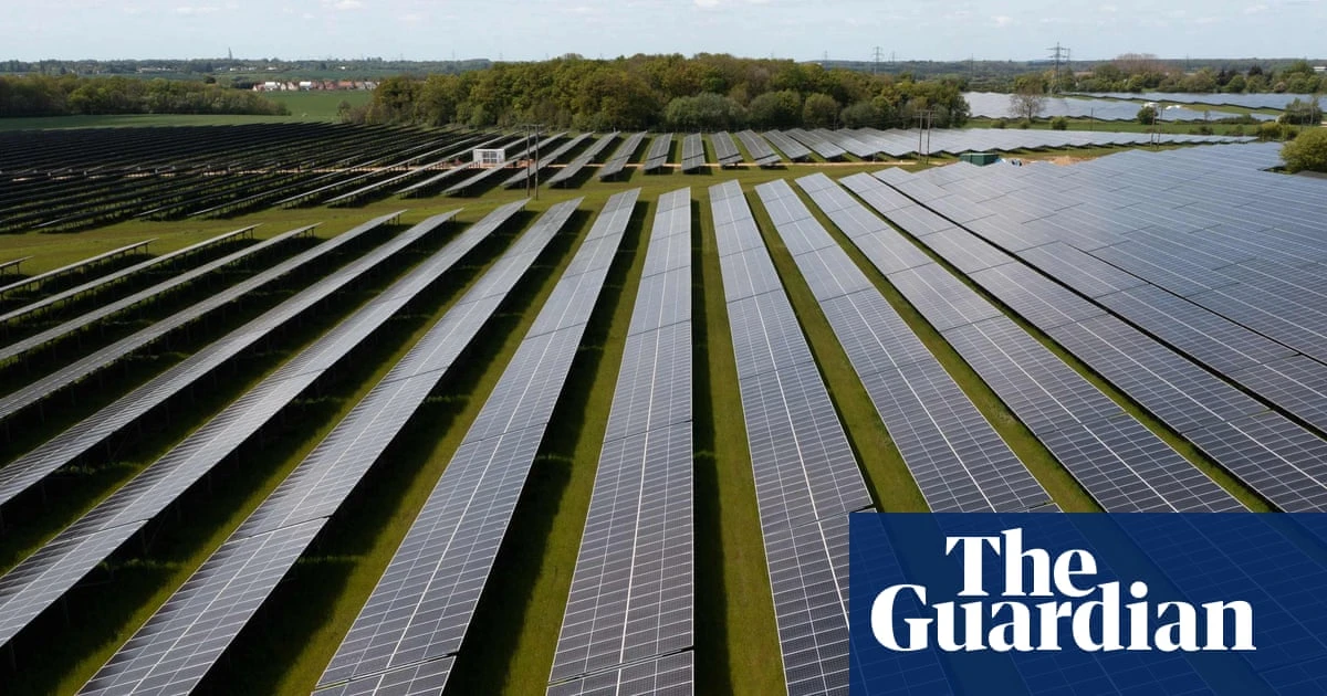 Ed Miliband approves UK’s biggest solar farm at Lincolnshire site