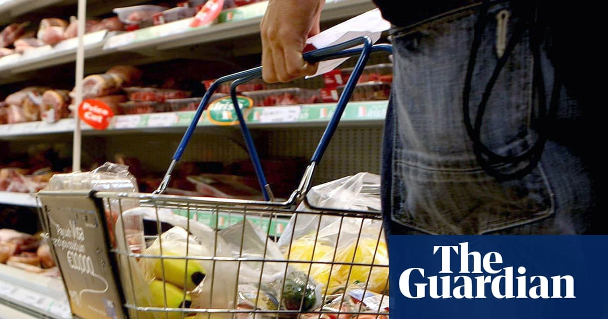 Britons ‘turning to simpler meals’ as grocery bills head for £275 annual rise