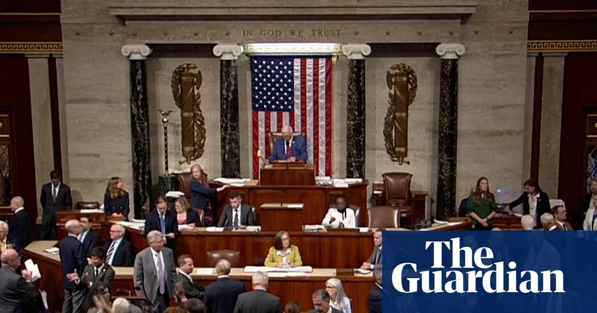 Cheers as US House passes resolution on Trump's Iran war powers - video