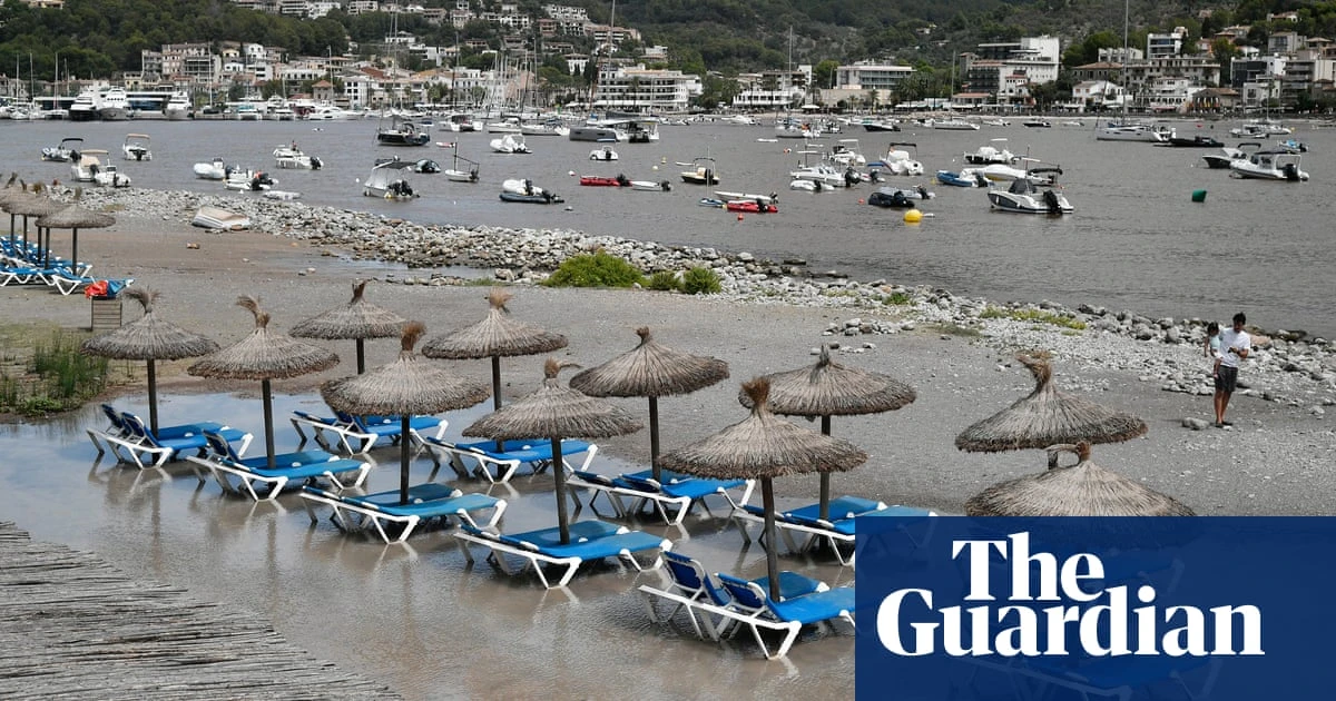 Weather tracker: Hundreds evacuated during flash flooding in Balearic Islands
