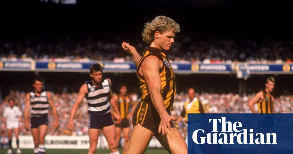 Left smouldering for a decade, the Hawthorn v Geelong rivalry is about to fire up | Martin Pegan