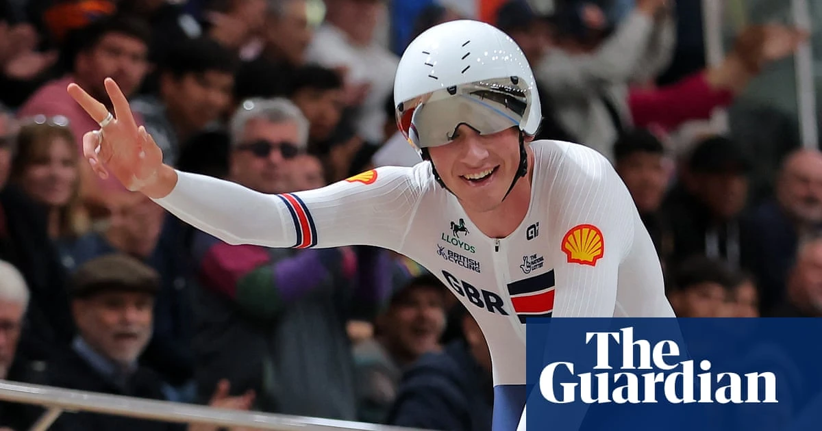 Tarling and Charlton grab GB’s first golds at Track World Championships