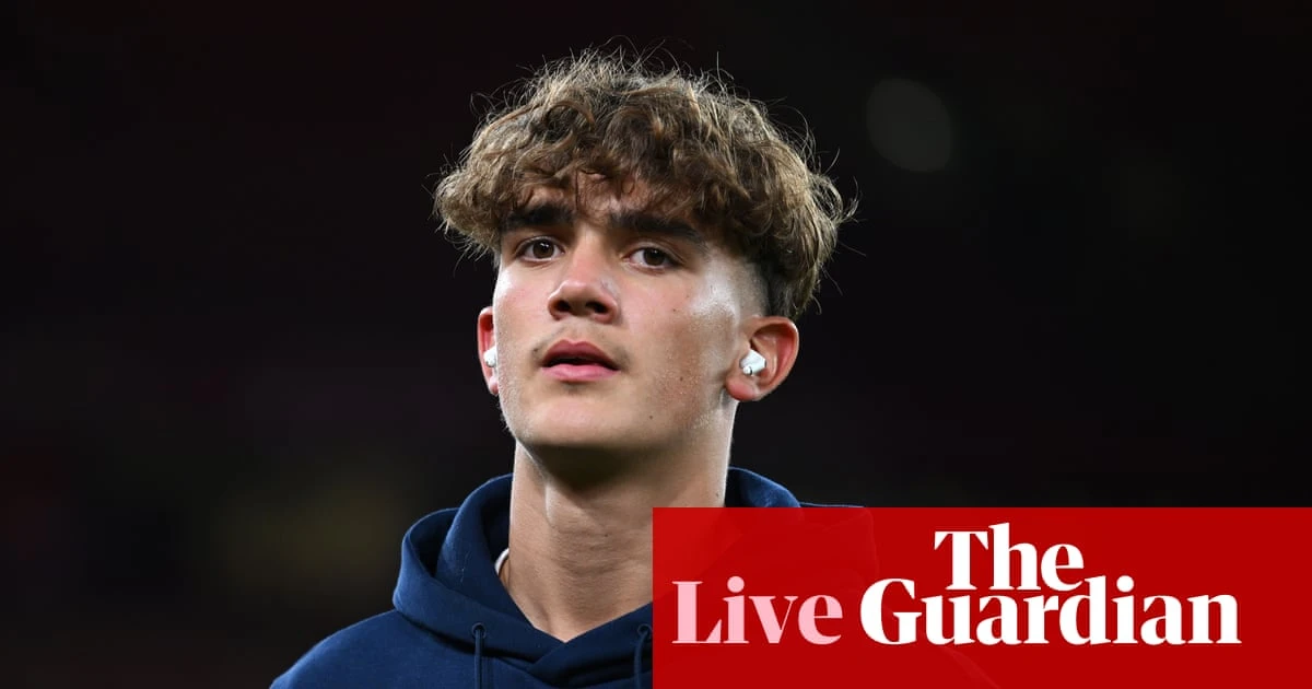 Arsenal v Brighton, Swansea v Manchester City and more: Carabao Cup clockwatch – live