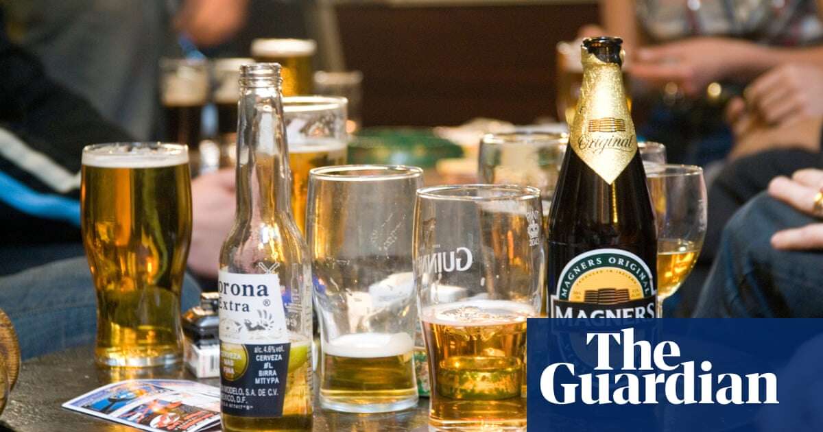 Big UK pub chains signal price rises as result of budget hit