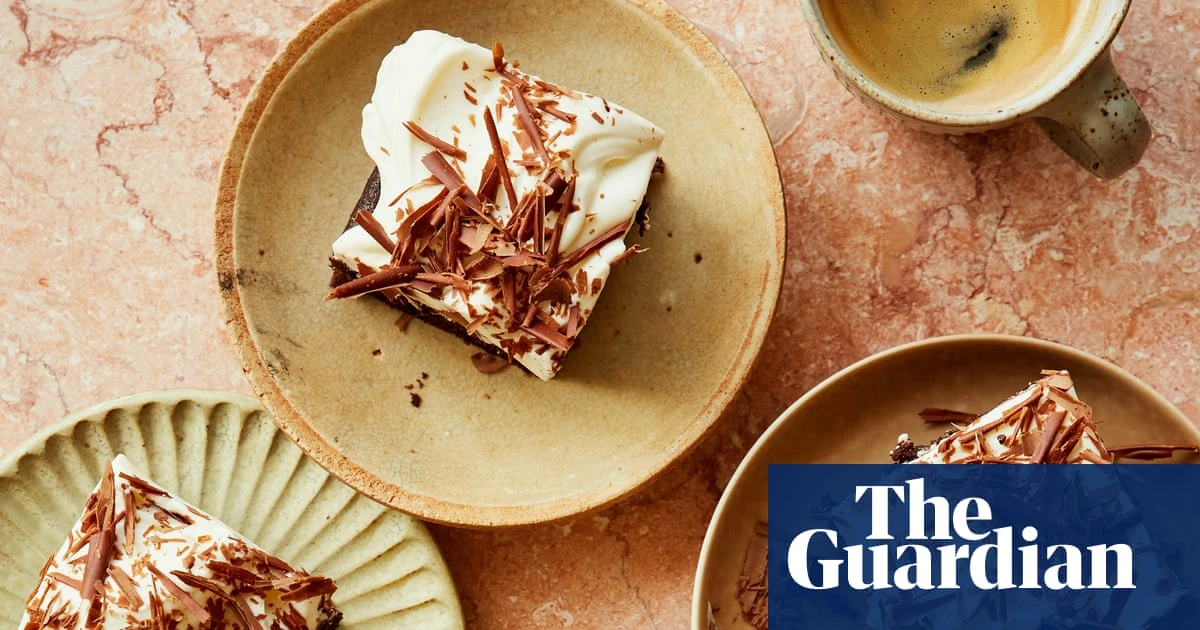 Pineapple pudding cake, chocolate ginger beer cake, Portuguese napkins: Helen Goh’s cake recipes