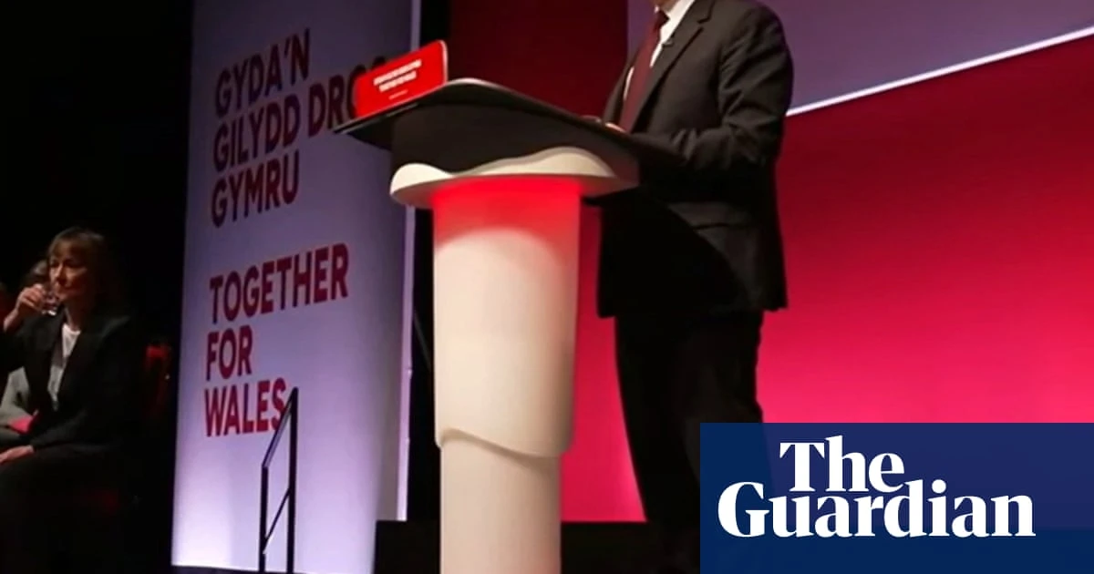 Keir Starmer accuses Nigel Farage of ‘taking people for fools’ in Wales