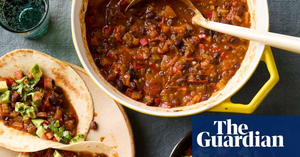 Honey and Co’s recipe for meat-free chilli no carne