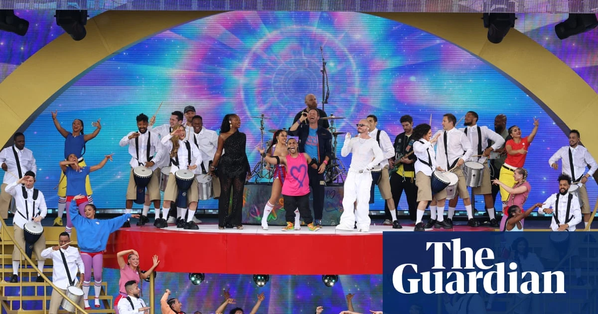 TV rights holders frustrated over World Cup final half-time show delay
