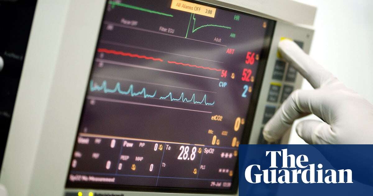 One in four healthy people over 60 in UK ‘have undiagnosed heart valve disease’