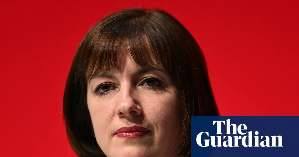 Phillipson presses Starmer and Reeves to abolish two-child benefit cap in full