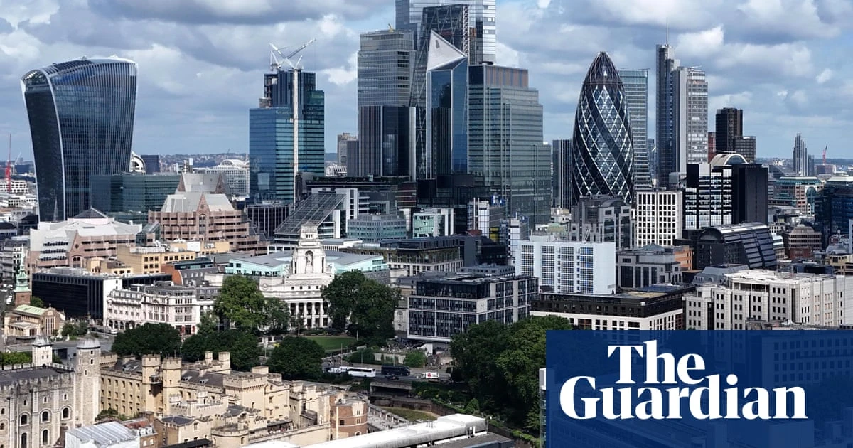 UK’s 50 richest families hold more wealth than 50% of population, analysis finds