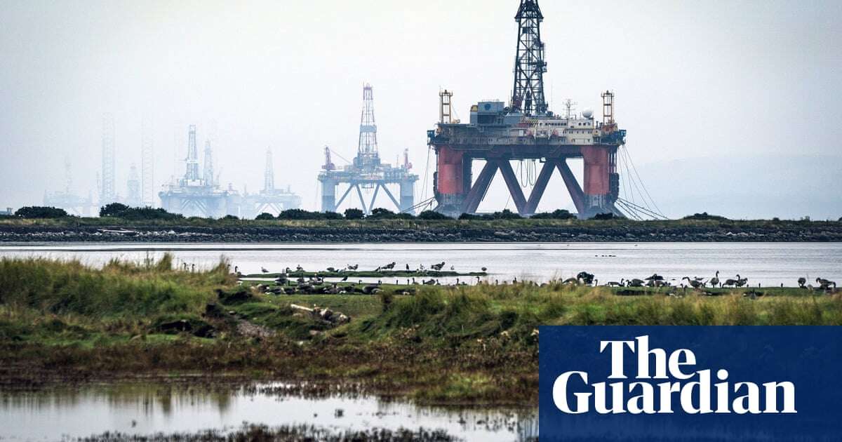 Fossil fuel producers must be forced to ‘take back’ carbon, say scientists