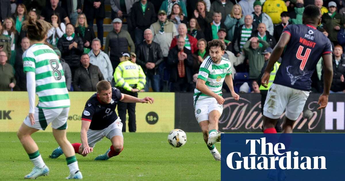 Scottish Premiership: Celtic and Aberdeen stay perfect with late winners