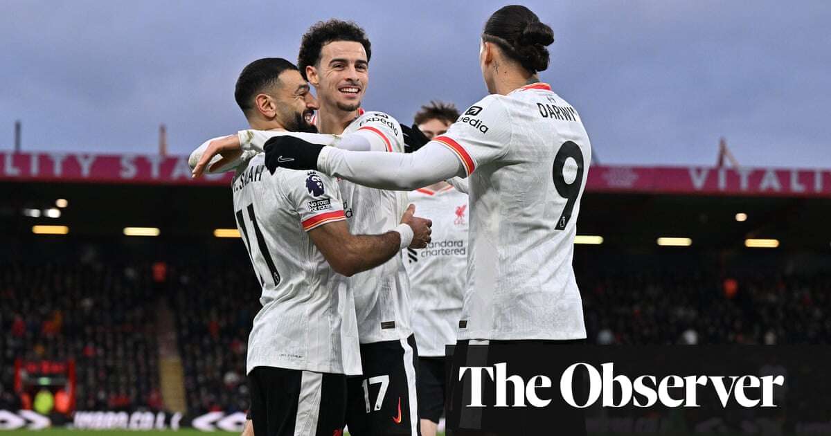 Salah double sinks Bournemouth to send Liverpool nine points clear