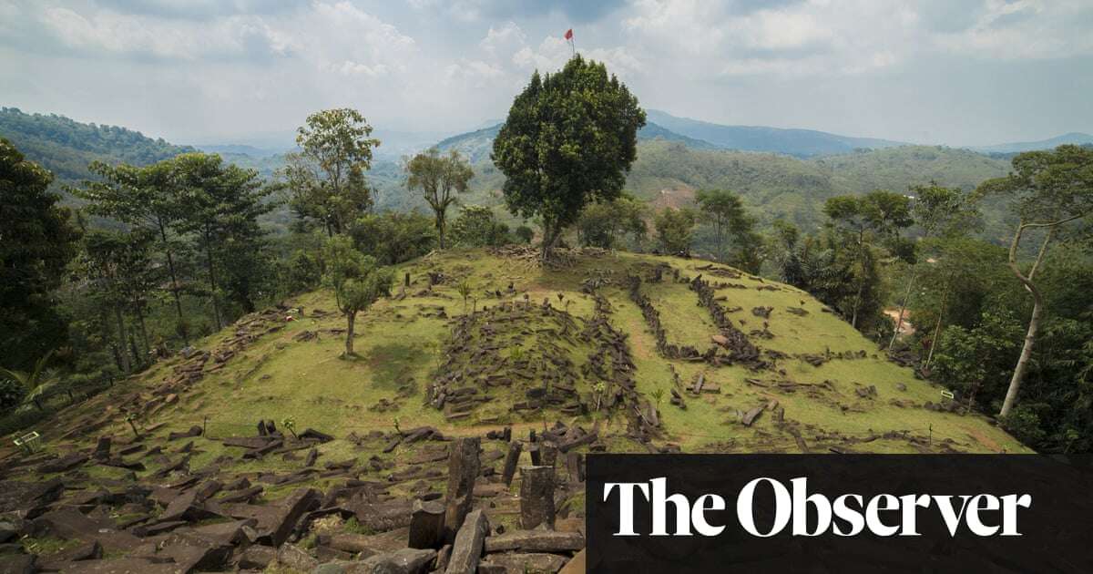 ‘Really, really weak’: experts attack claim that Indonesia site is ‘world’s oldest building’