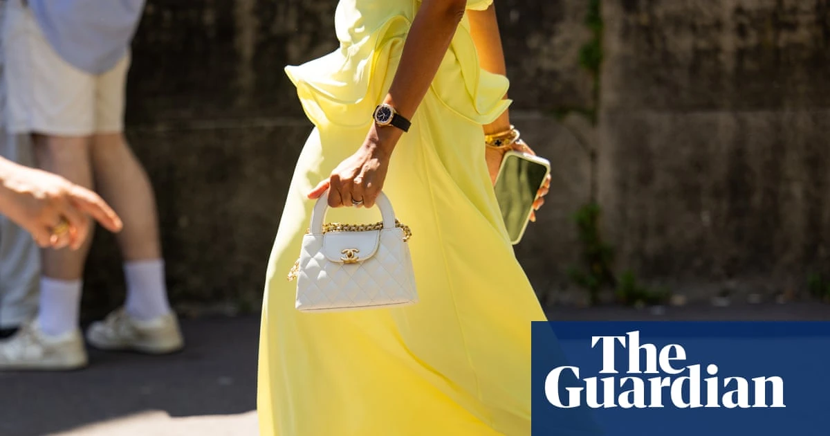 ‘A lot of money to be made’: Paris hit with spate of €1m handbag heists