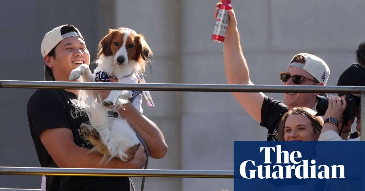 Shohei Ohtani and very good boy Decoy steal show at Dodgers’ World Series parade