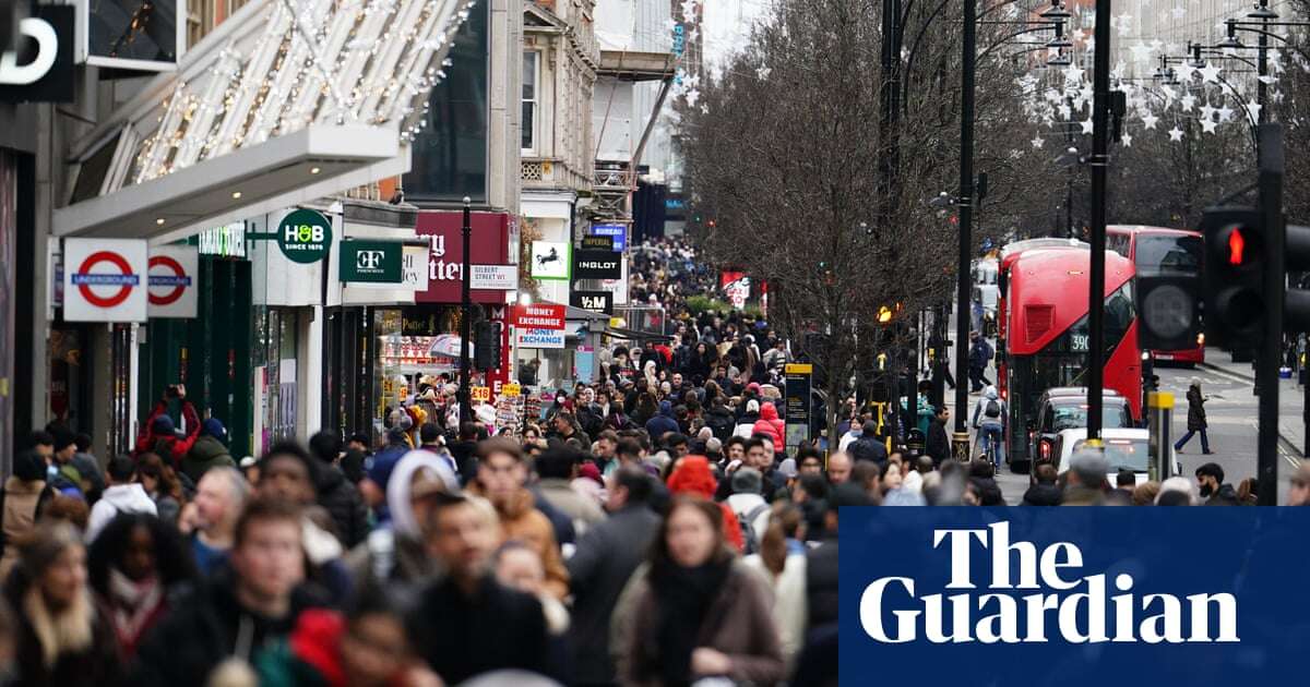 Boxing Day footfall down on UK high streets despite discounts