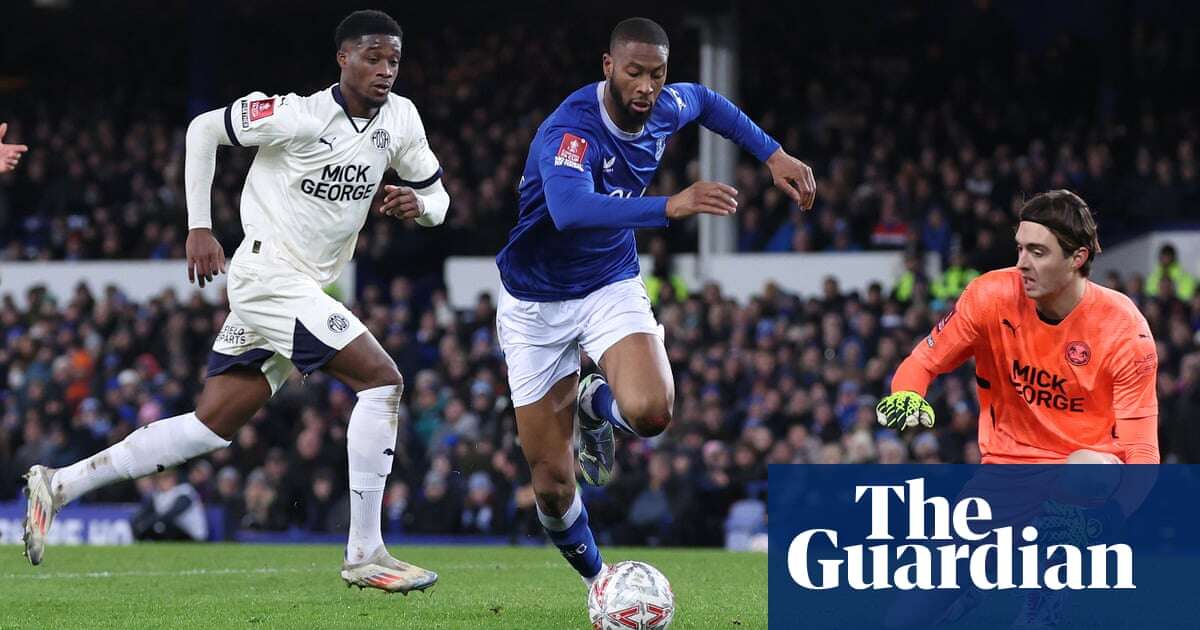 Beto and Ndiaye see off Peterborough as Everton’s caretakers pick up slack