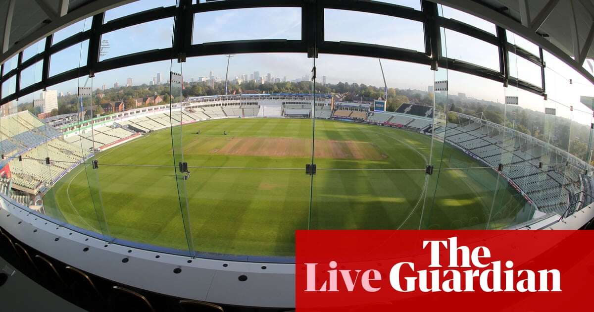 Surrey v Durham, Lancs v Somerset, and more: county cricket day one – live