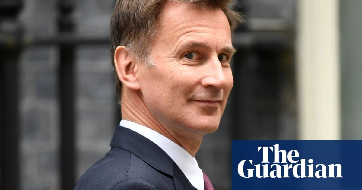 ‘Massive earthquake’ in politics could lead to Tory extinction, says Hunt