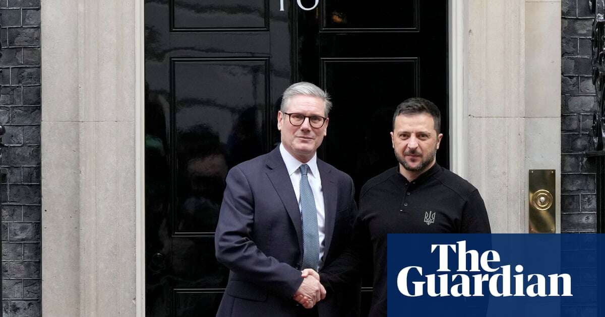 Zelenskyy at No 10 for talks with Starmer and Nato secretary general