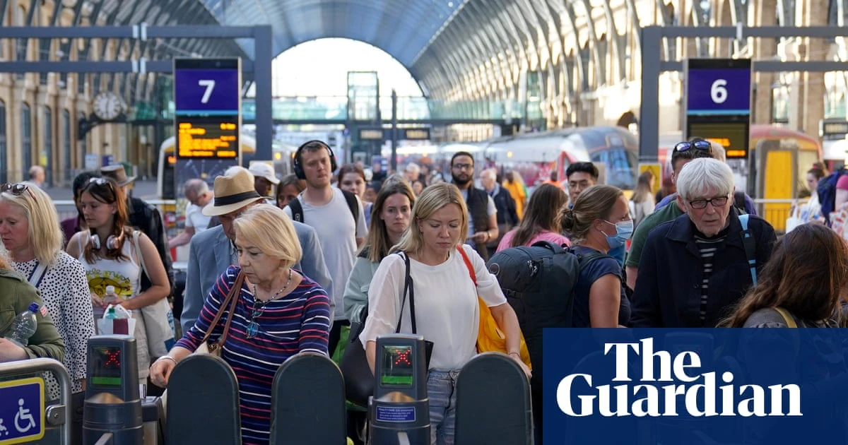 Rail fares rose by 5.1% in Great Britain over past year, data shows