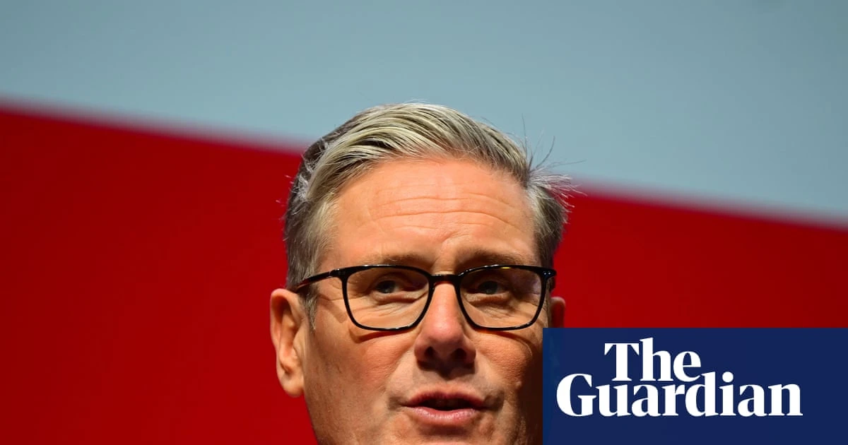 Starmer decries Reform’s ‘racist’ plans as ministers escalate attacks on Farage
