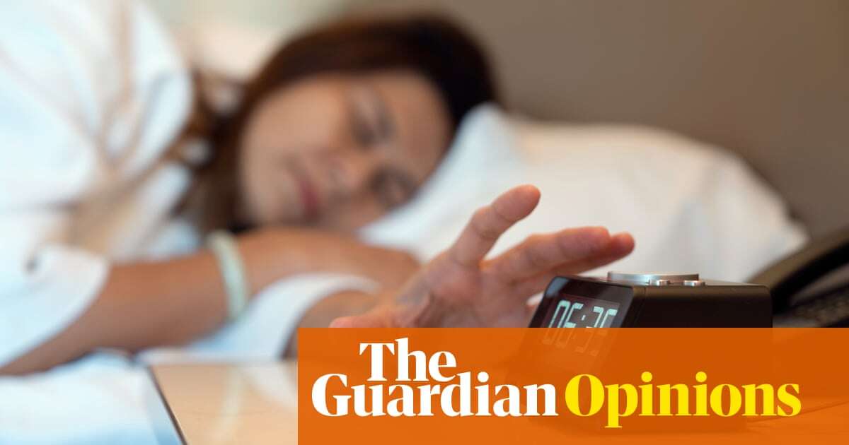 The daylight savings debate misses the point: let’s make work hours flexible | Lynne Peeples