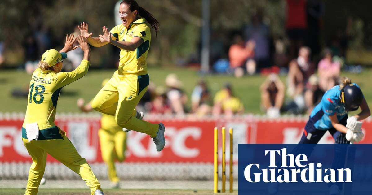 England squander big chance as Australia defend meagre total in Women’s Ashes ODI