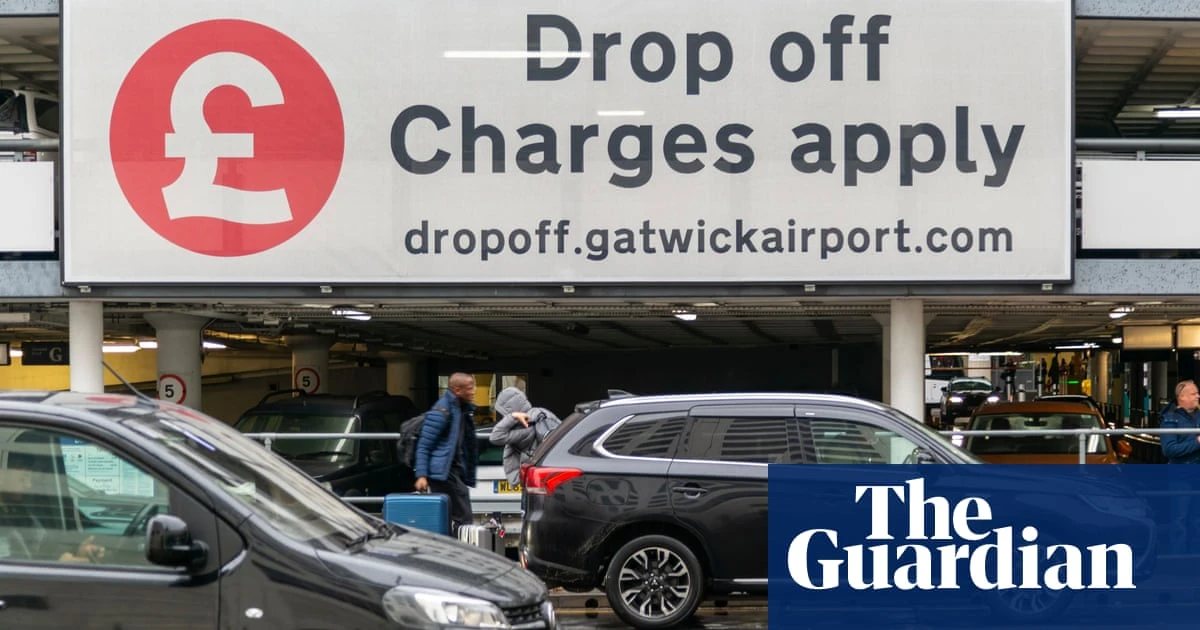 UK drivers warned of soaring charges to drop off passengers at airports