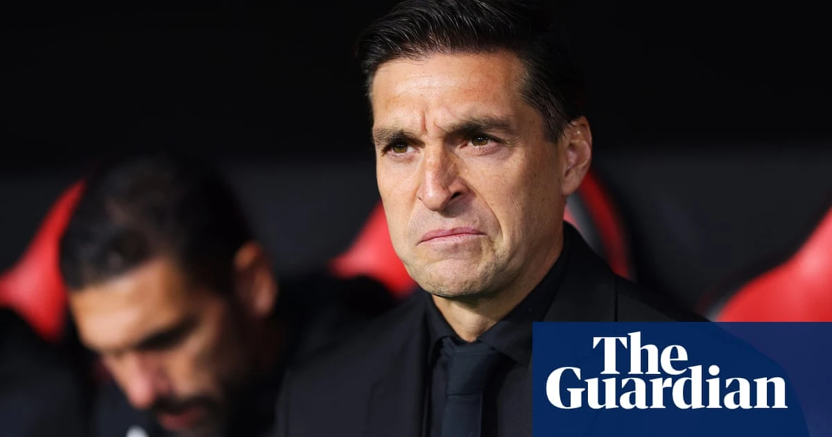 European roundup: Barcelona held by Valencia as Sevilla sack coach Alonso
