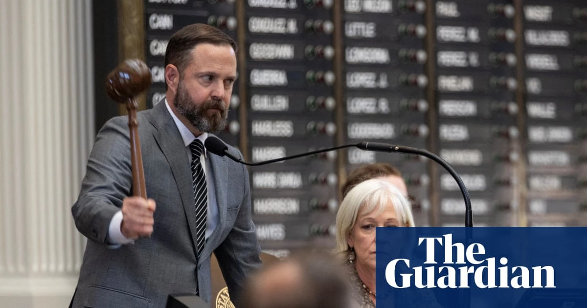 Texas house remains without quorum amid redistricting standoff – video