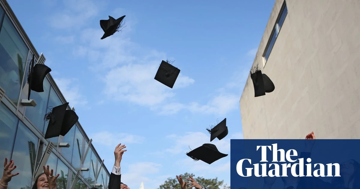 One in four graduates will lose financially from going to university, IFS estimates