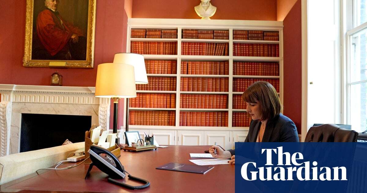 Rachel Reeves to replace No 11 paintings with art by women