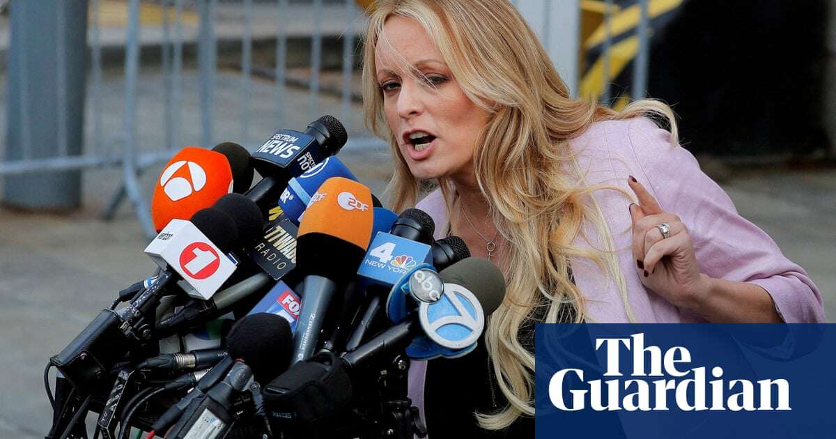 Stormy Daniels gets more than $900K from GoFundMe after alleged threats