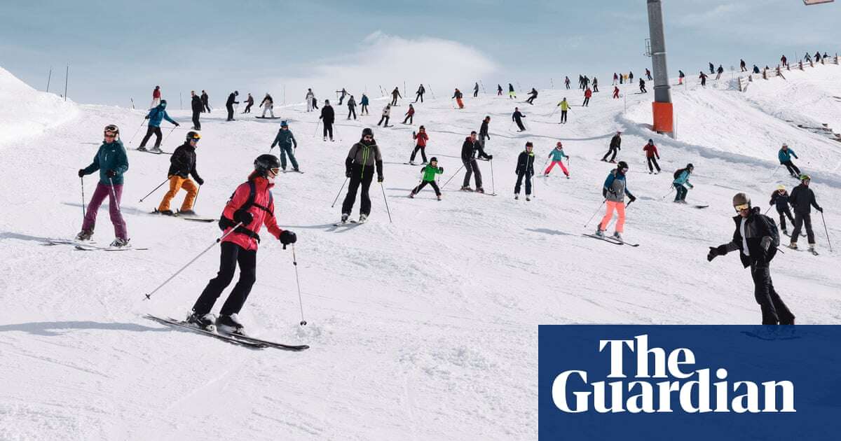 Snow therapy: ski tourism at the crossroads – in pictures