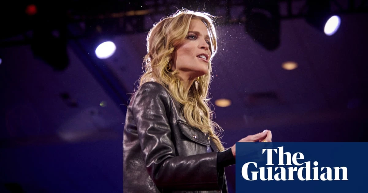 Megyn Kelly puts Trump clash behind her to ride the Maga media wave