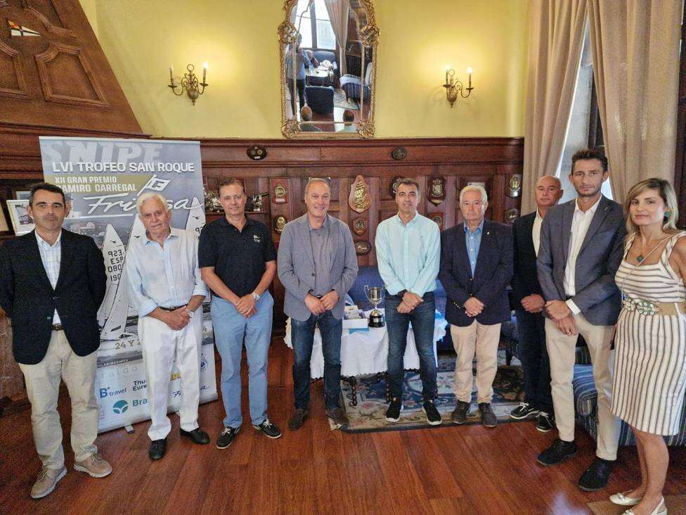 O delegado territorial de Pontevedra participou no acto de presentación da regata San Roque