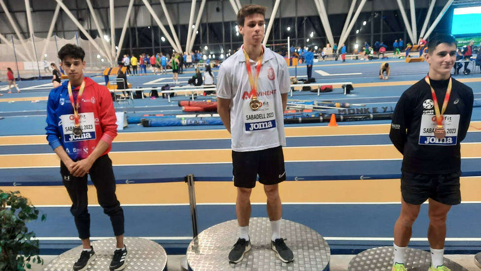 El Delsur Adrián Medina se proclamó subcampeón de España sub 20 en pértiga