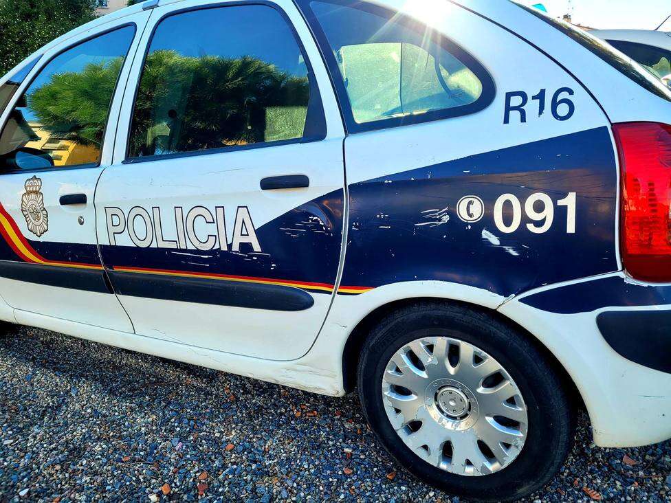 Policía Nacional detiene a dos hombres por robar baterías de vehículos en Plasencia