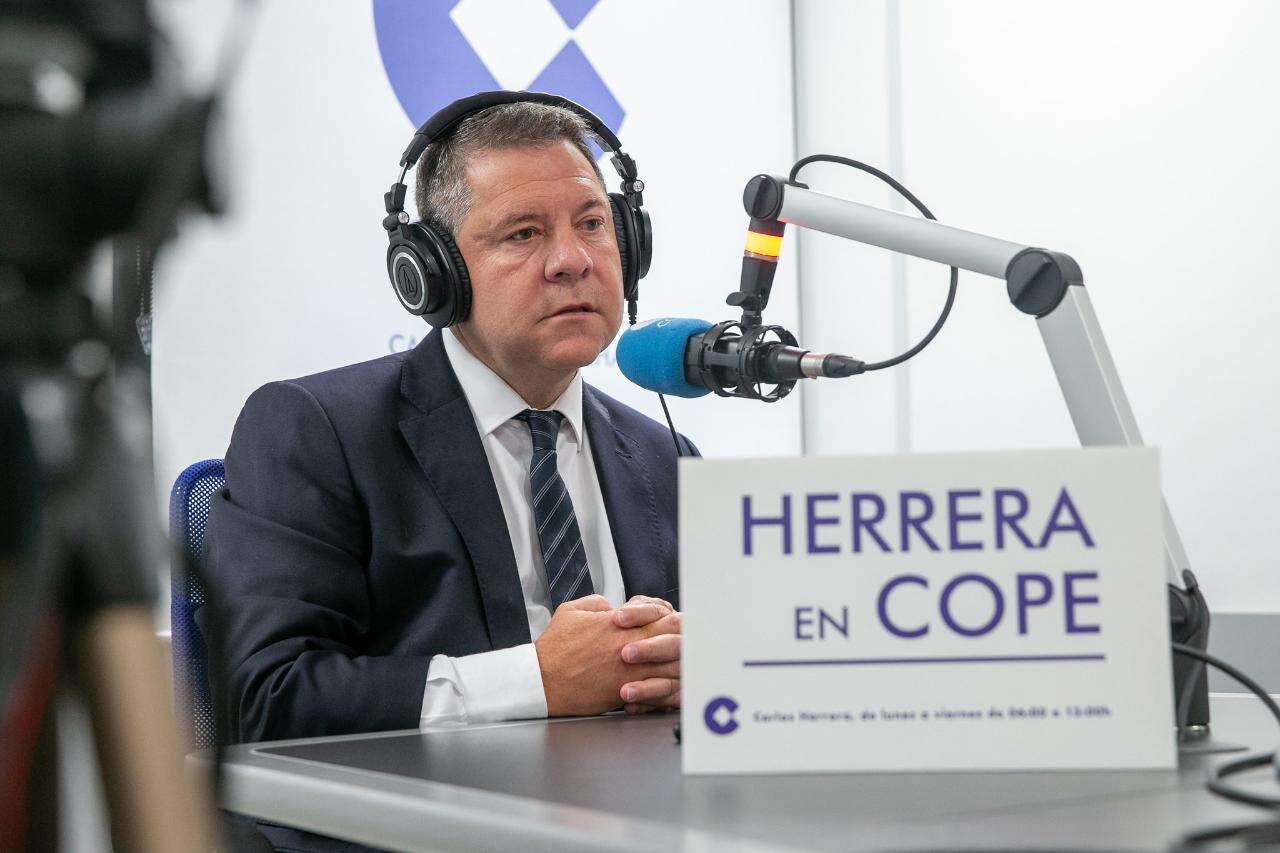 Vuelve a ver la entrevista al presidente de Castilla-La Mancha, García-Page, en Herrera en COPE