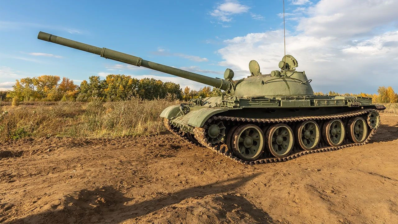 Skansen na froncie. Rosja musi sięgać po sowieckie czołgi T-62