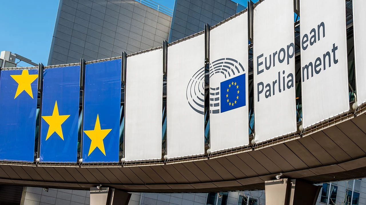 „Te zalecenia są ignorowane”. Parlament Europejski uderza w państwa UE