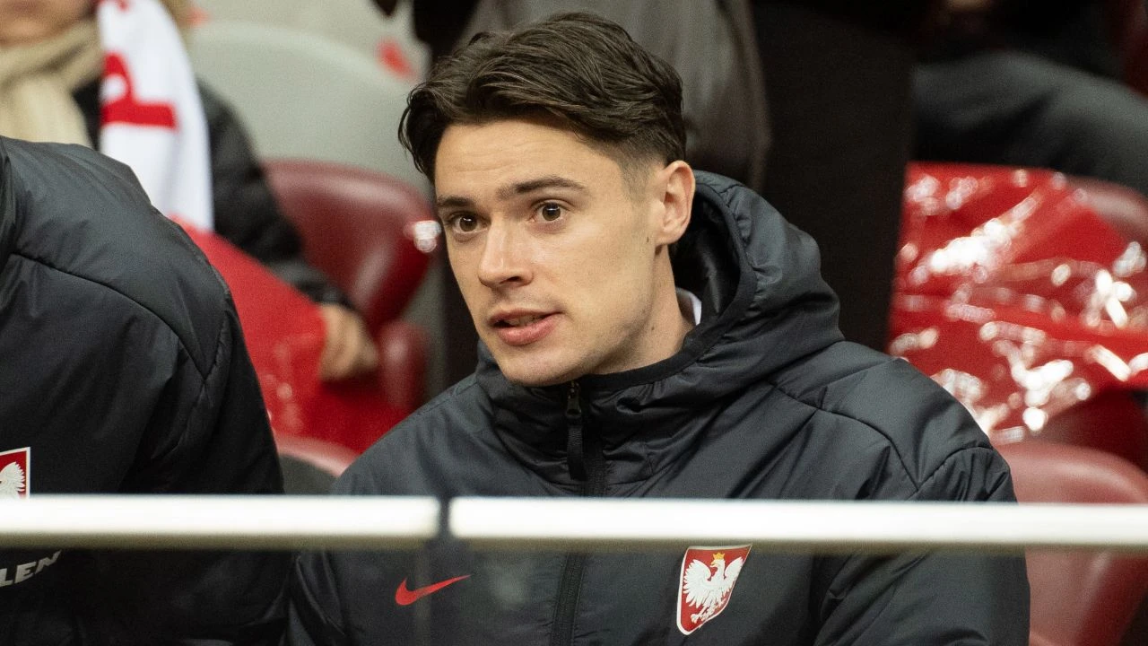 Nicola Zalewski zagra ze Szwecją. Urban stawia na młodego pomocnika