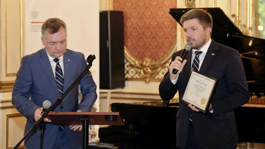 Medal dla Amerykanów, którzy uratowali Polaków z tonącej łodzi