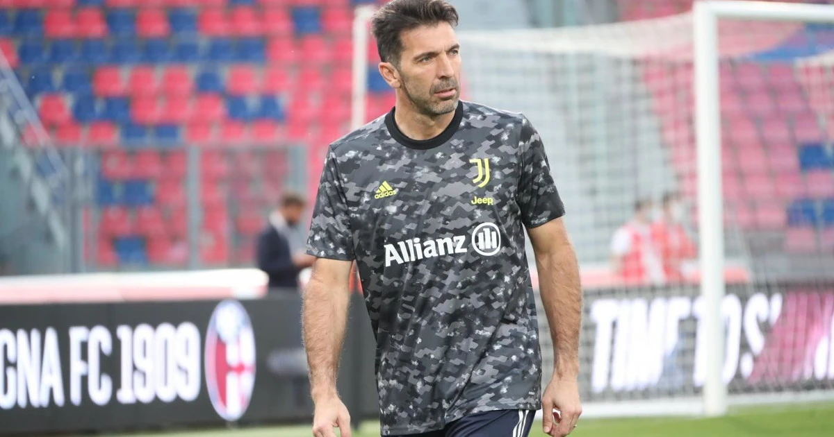 Buffon, la nuova pista: addio Juventus ma non al calcio, un clamoroso finale di carriera (in Italia)