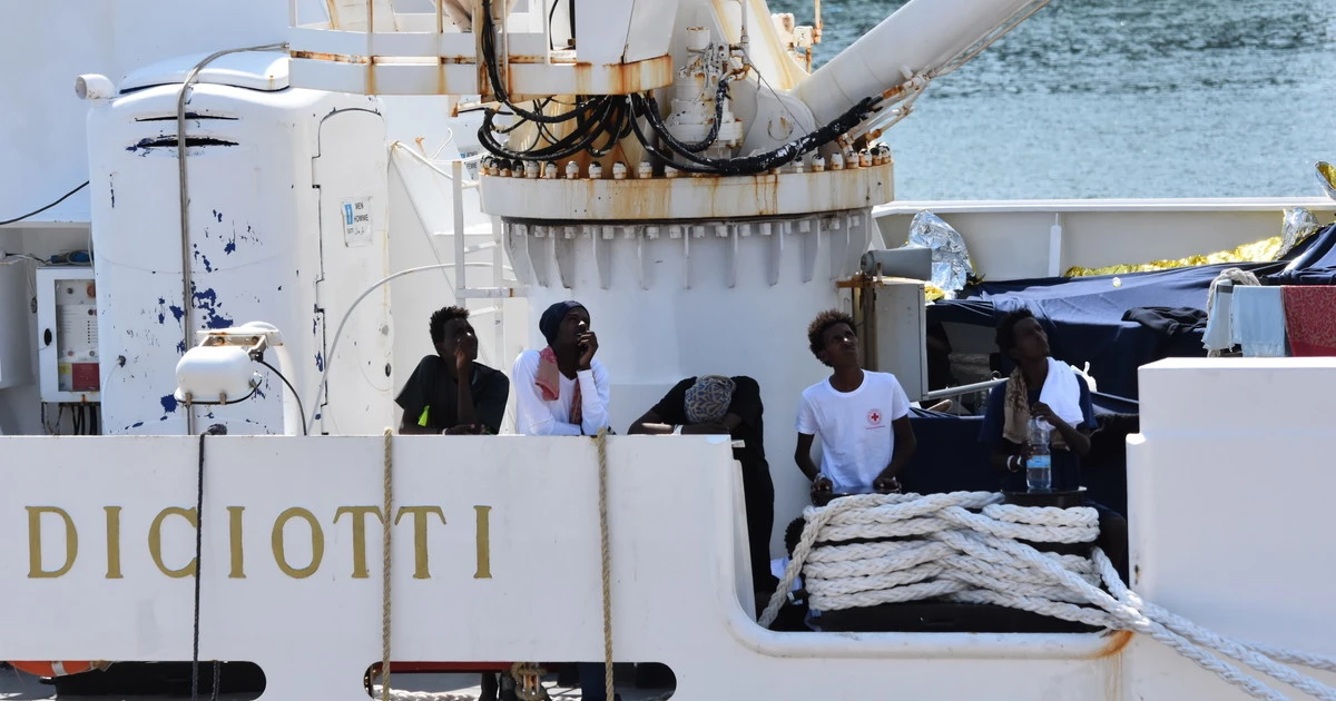 Diciotti, il risarcimento imposto dalla Cassazione per gli immigrati? Ecco quanto gli spetta, è polemica